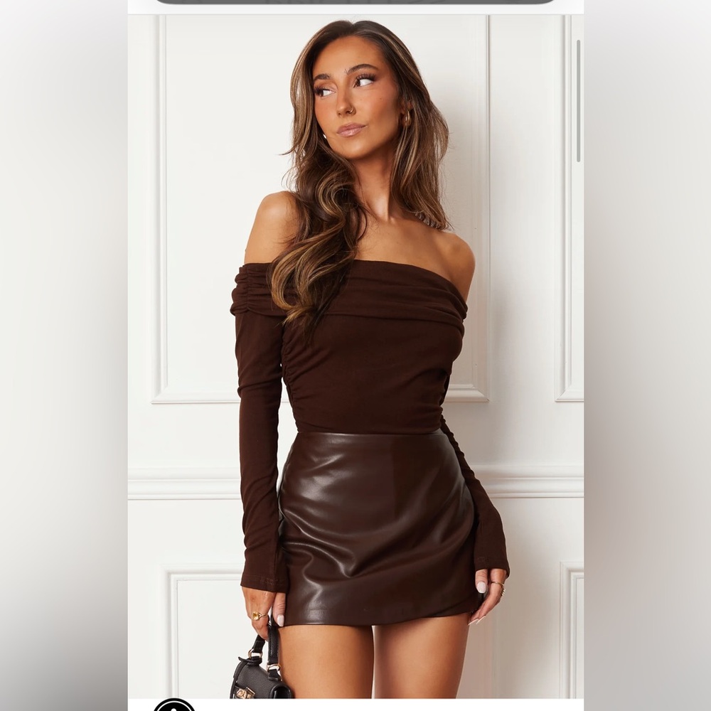 Shoppriceless Monique Brown off the shoulder bodysuit size small NWT never worn